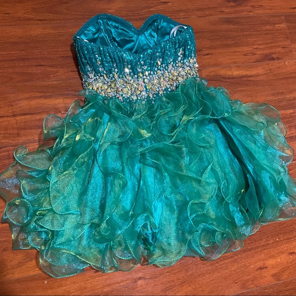 CINDERELLA Green Sequin Ruffle Sweetheart Dress Gown Size 4 - Picture 3 of 3